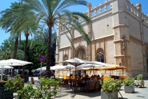 La Lonja de Palma de Mallorca. Edificio imprescindible en el centro de Mallorca